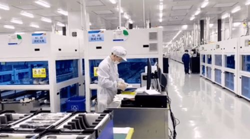 正泰新能源數(shù)字化車間產(chǎn)能強(qiáng)勁復(fù)蘇，互聯(lián)網(wǎng)數(shù)據(jù)服務(wù)賦能制造新高度